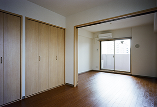 フェルミ堀川：個室