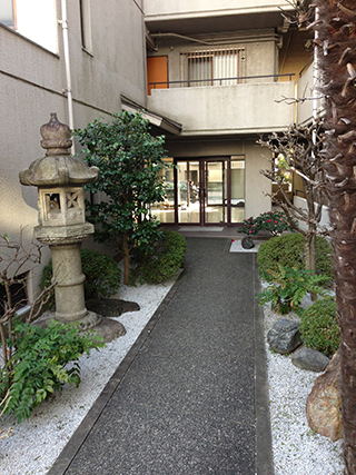 第２くめマンション：庭