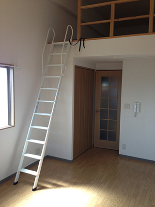 西院くめマンション:個室:ロフト